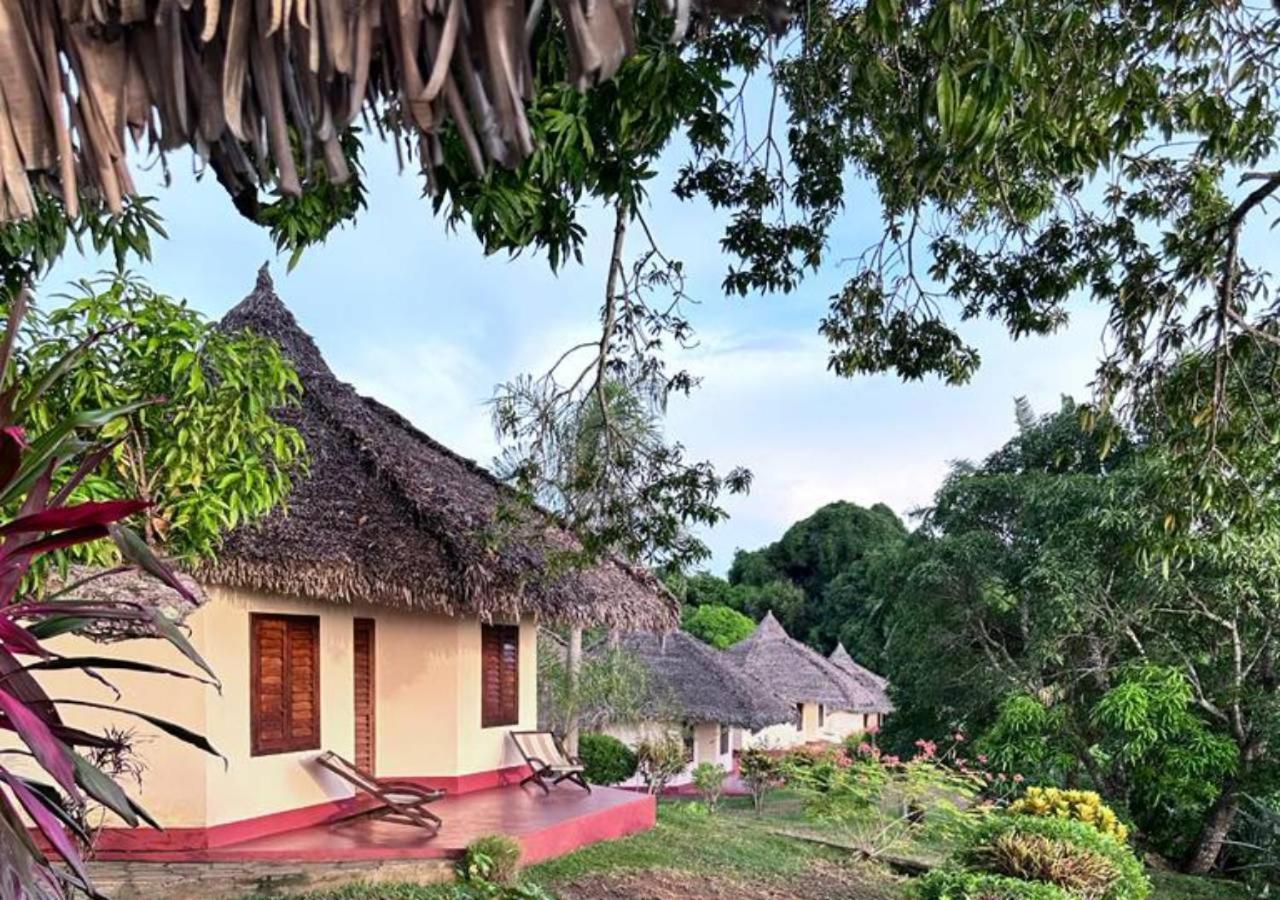 Wings Hotels Nosy Be Exterior photo